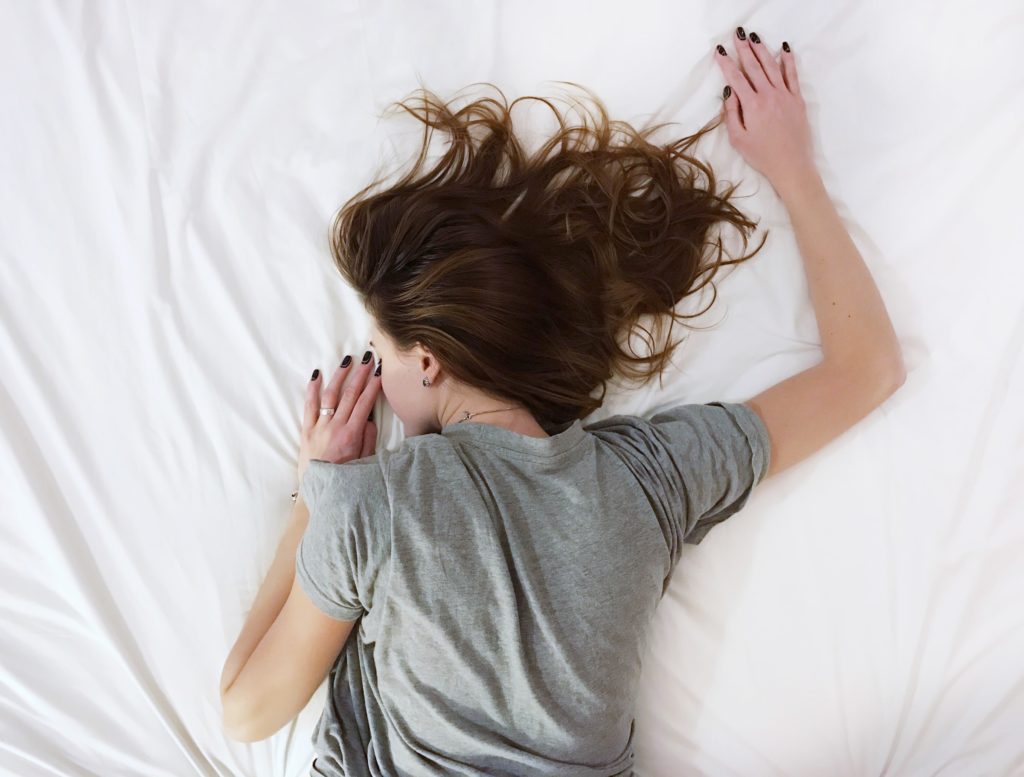 片思いで眠れない夜もグッスリ快眠できる5つの方法！